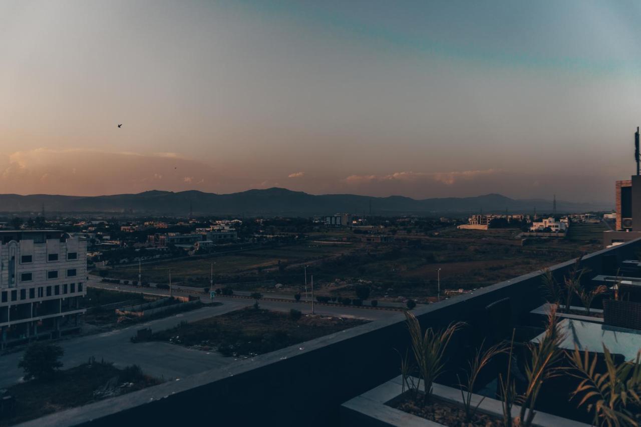 Trivelles Executive Suites İslamabad Dış mekan fotoğraf