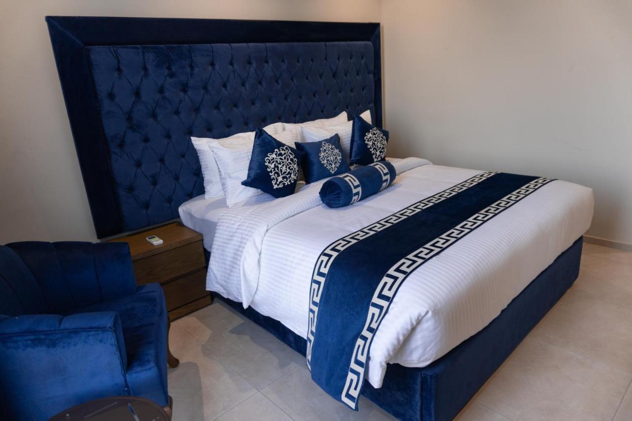 Trivelles Executive Suites İslamabad Dış mekan fotoğraf