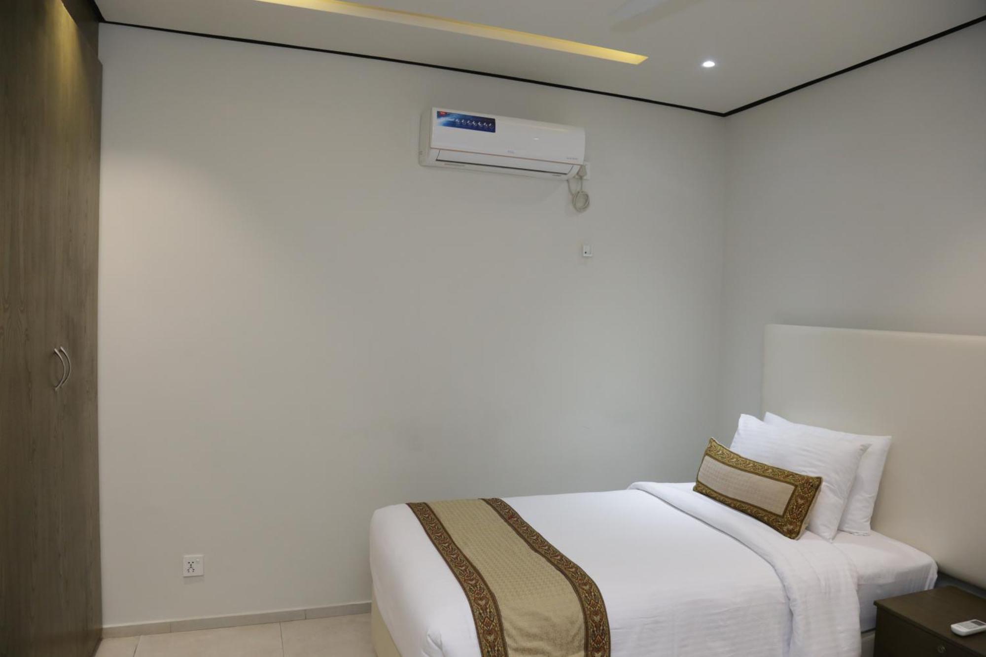 Trivelles Executive Suites İslamabad Dış mekan fotoğraf